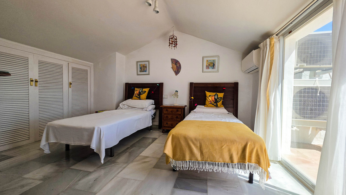Property main view 33