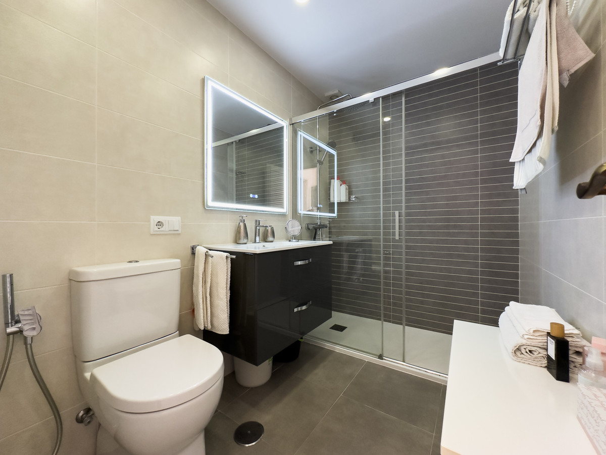 Appartement te koop in La Duquesa | 2 slaapkamers H5436235