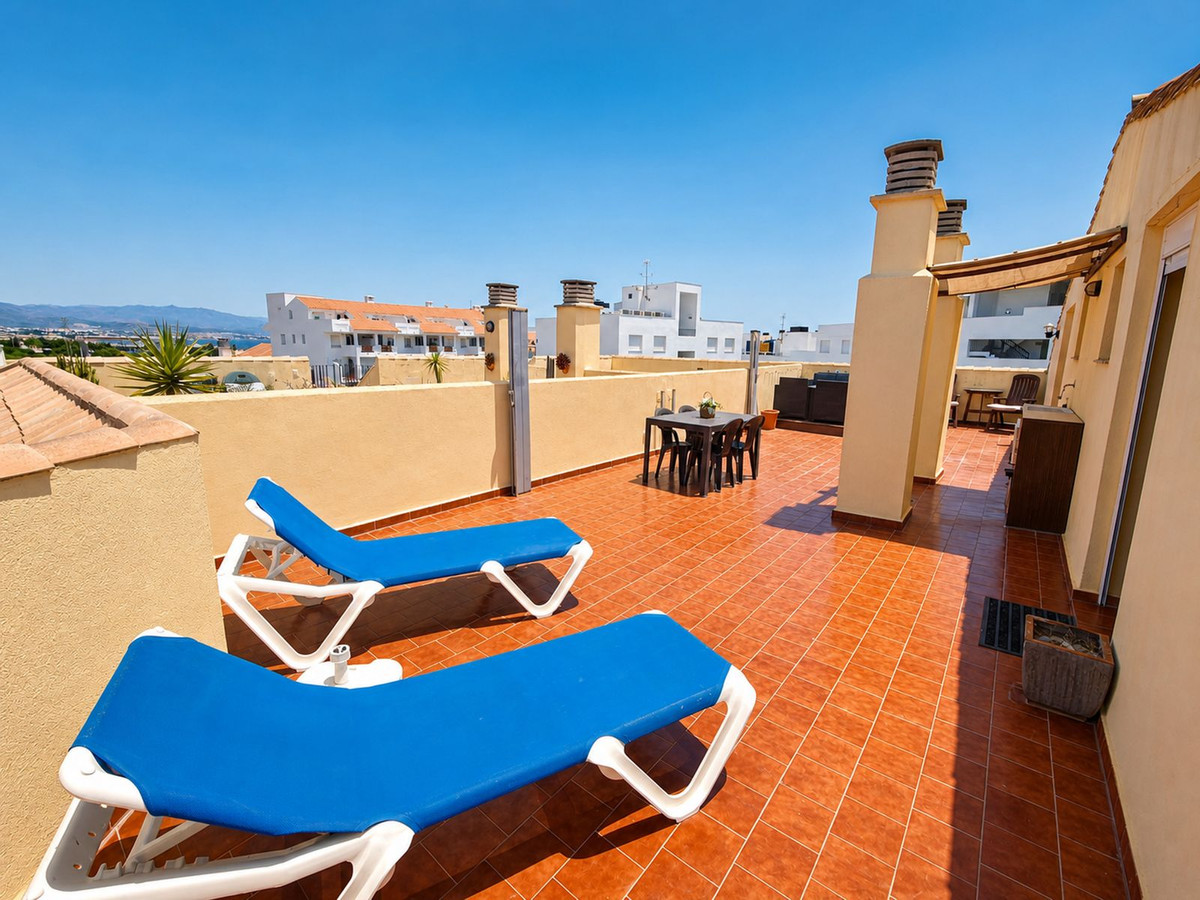Appartement te koop in La Duquesa | 2 slaapkamers H5440522