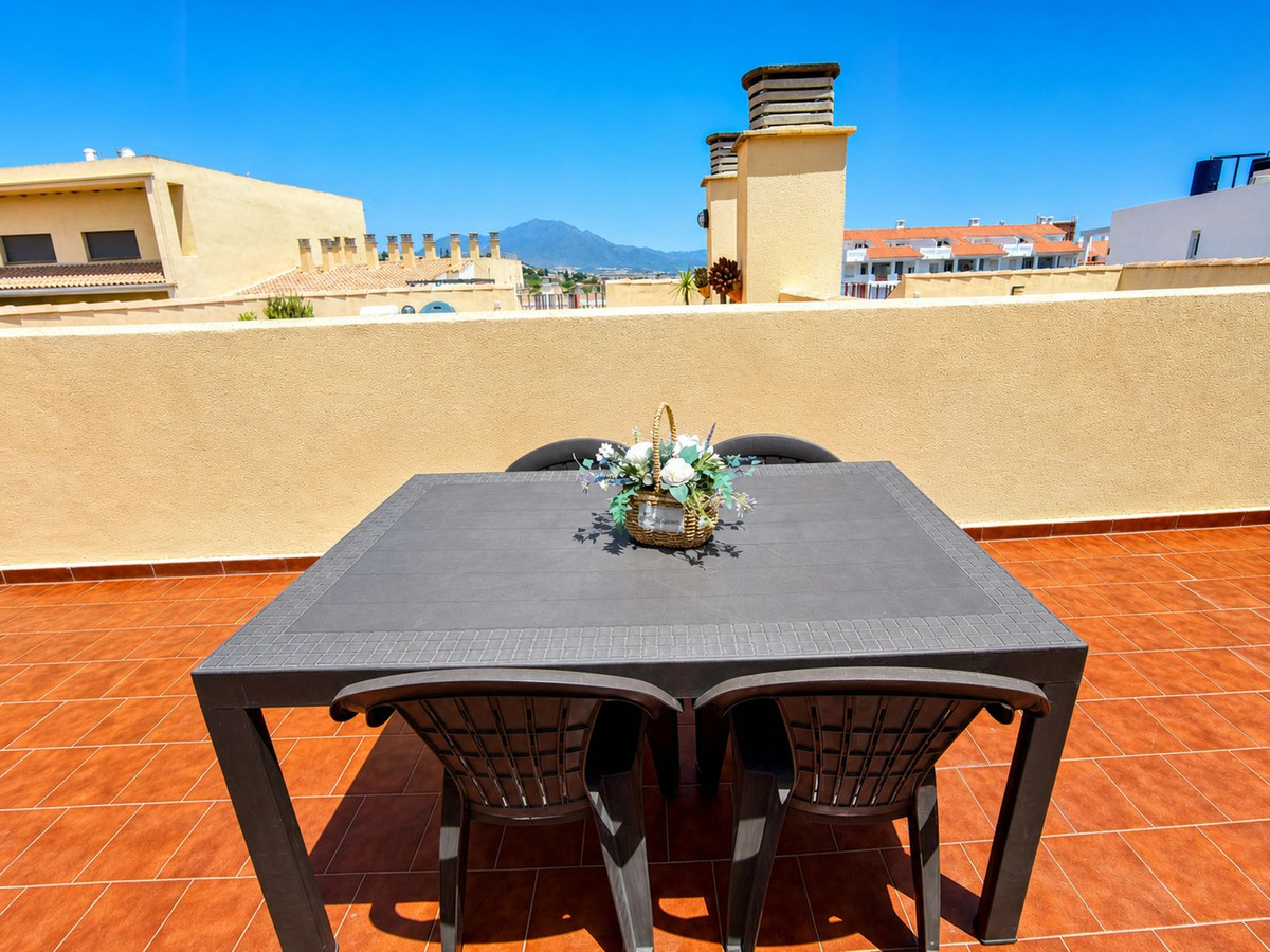 Appartement te koop in La Duquesa | 2 slaapkamers H5440522