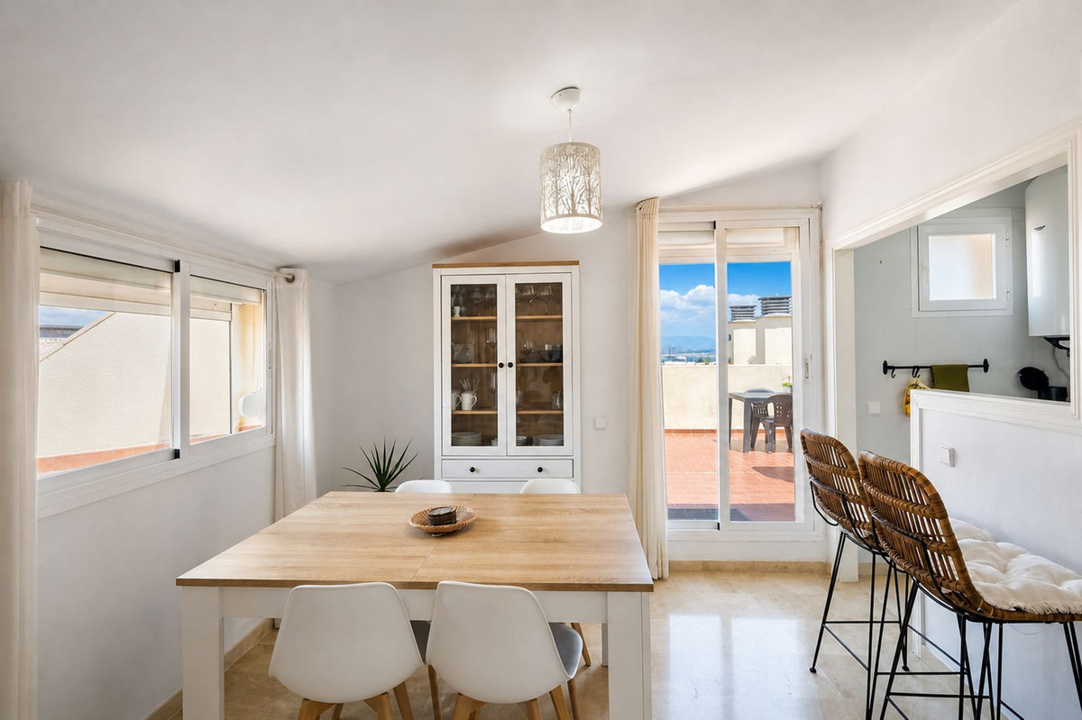Appartement te koop in La Duquesa | 2 slaapkamers H5440522
