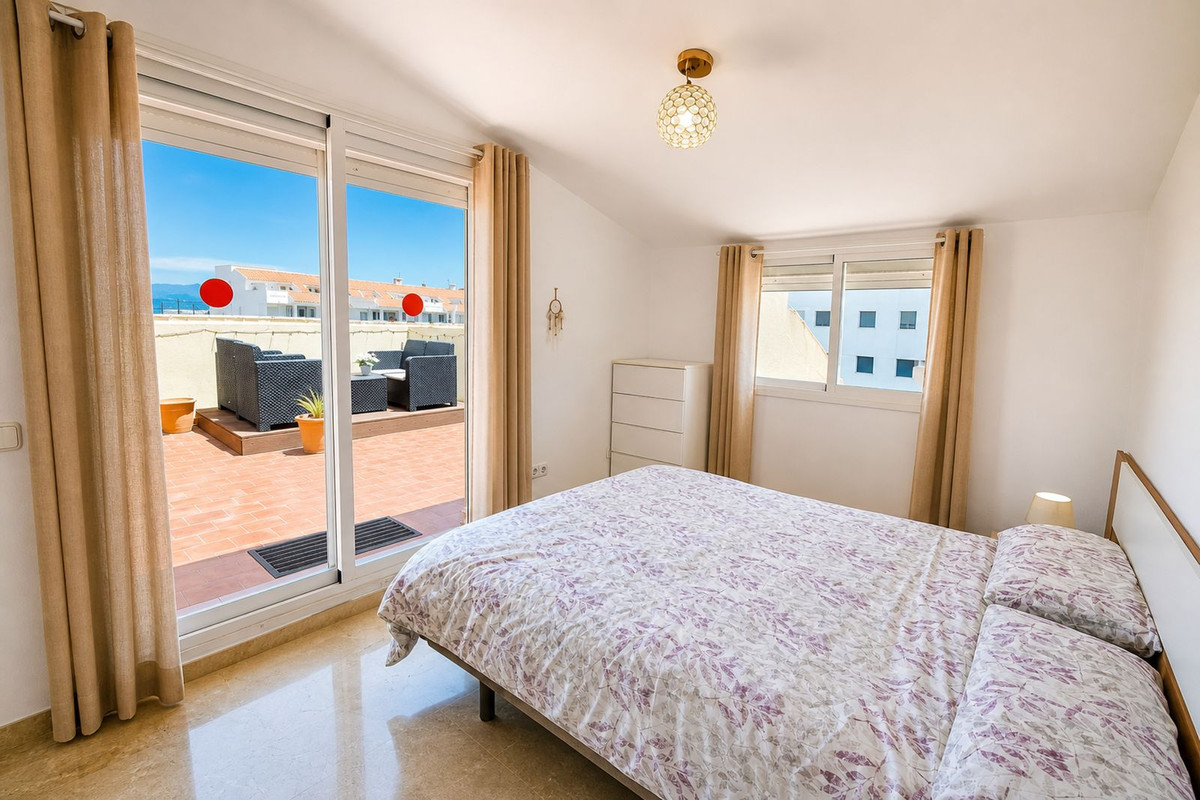 Appartement te koop in La Duquesa | 2 slaapkamers H5440522