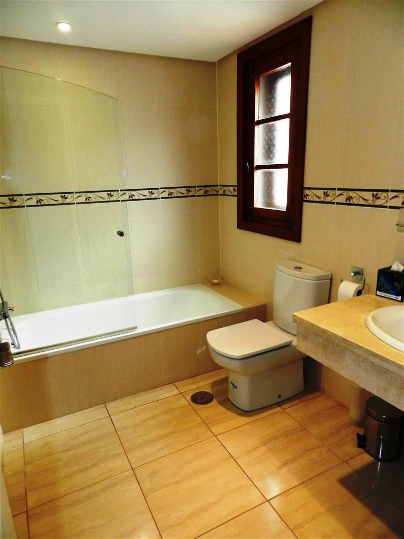 Penthouse te koop in La Duquesa | 3 slaapkamers H5442058