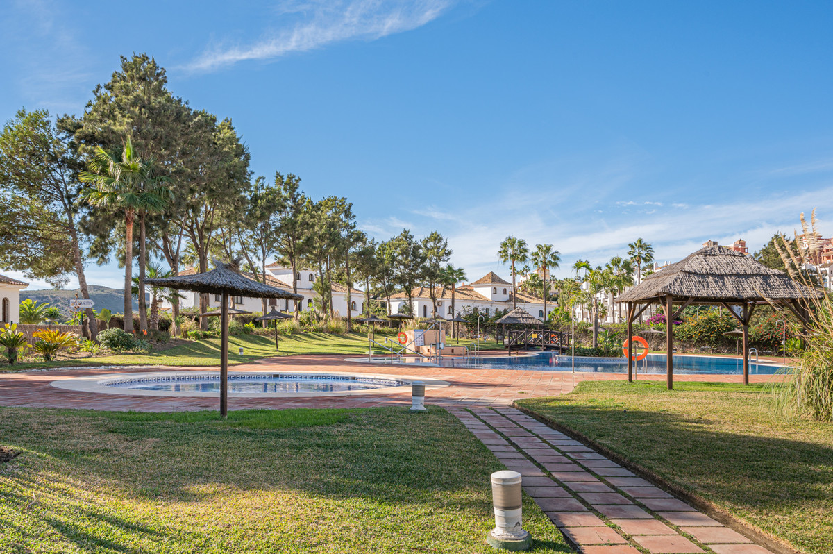Grond te koop in La Duquesa | 2 slaapkamers H5447161