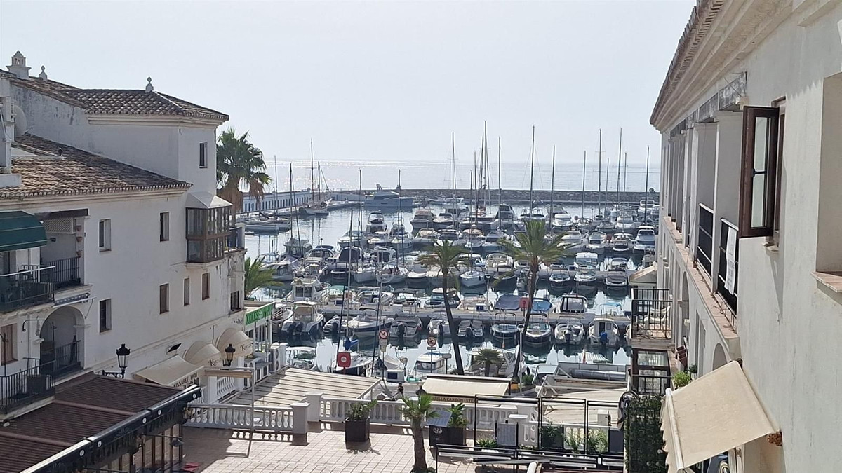 Huis te koop in La Duquesa | 3 slaapkamers H5462104