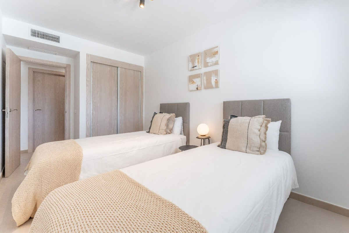 Appartement te koop in La Duquesa | 2 slaapkamers H5472475