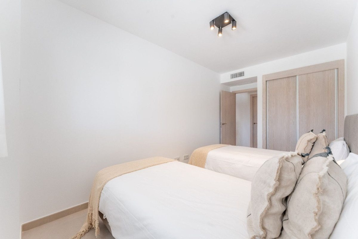 Appartement te koop in La Duquesa | 2 slaapkamers H5472475