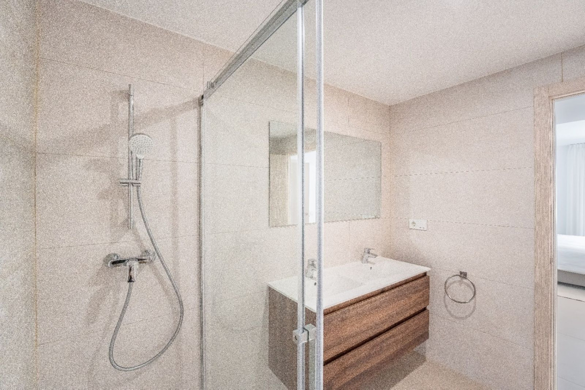 Appartement te koop in La Duquesa | 2 slaapkamers H5472475