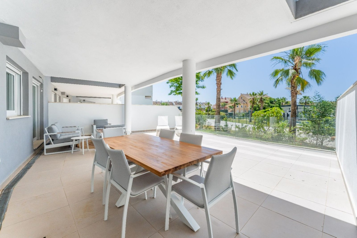 Appartement te koop in La Duquesa | 2 slaapkamers H5472475
