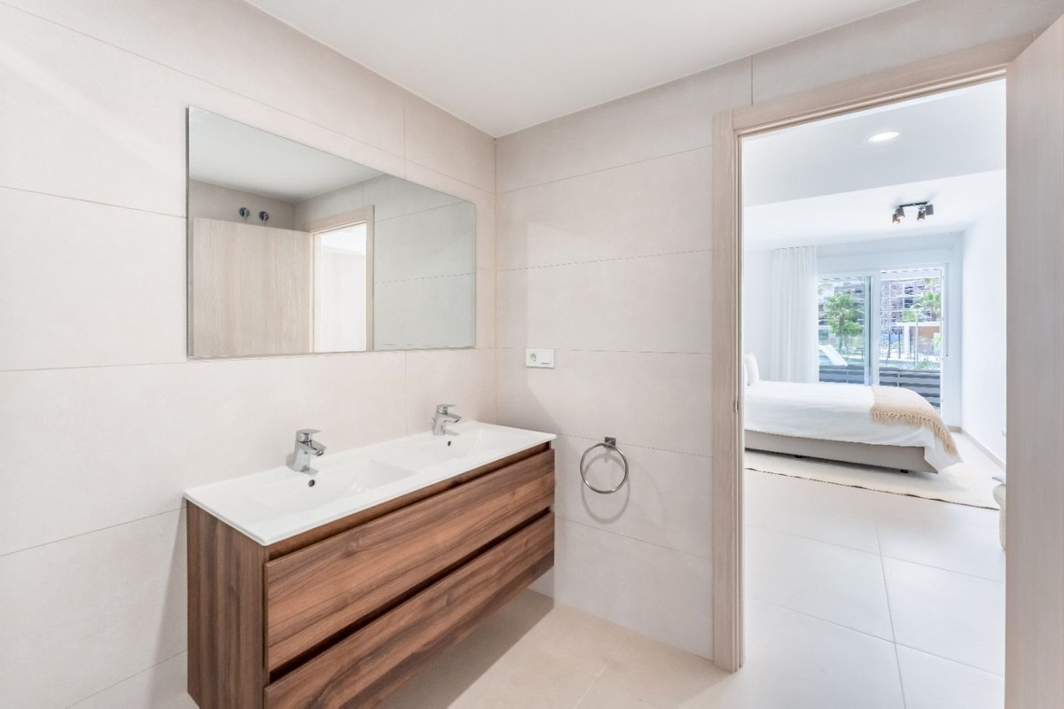 Appartement te koop in La Duquesa | 2 slaapkamers H5472475