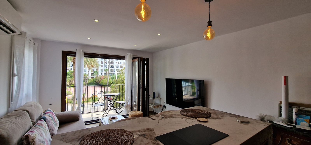 Appartement te koop in La Duquesa | 1 slaapkamers H5480461