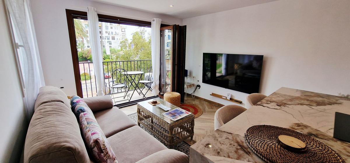 Appartement te koop in La Duquesa | 1 slaapkamers H5480461