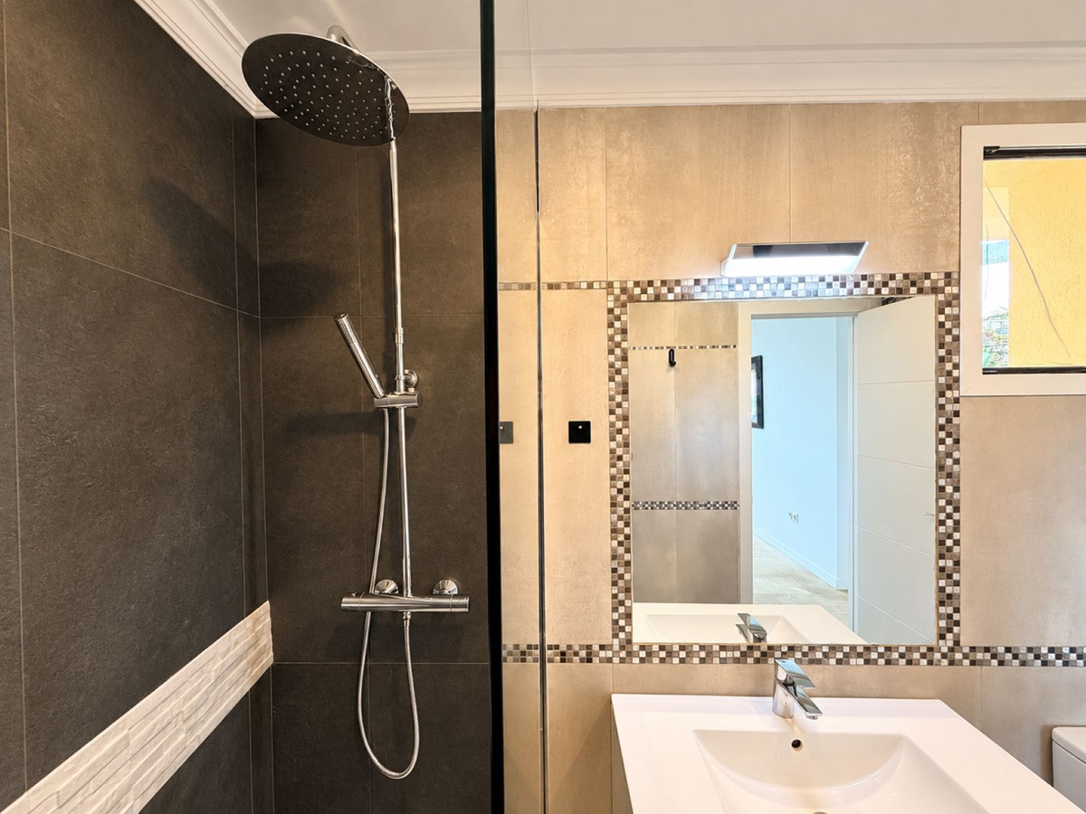 Percelen te koop in La Duquesa | 2 slaapkamers H5481511