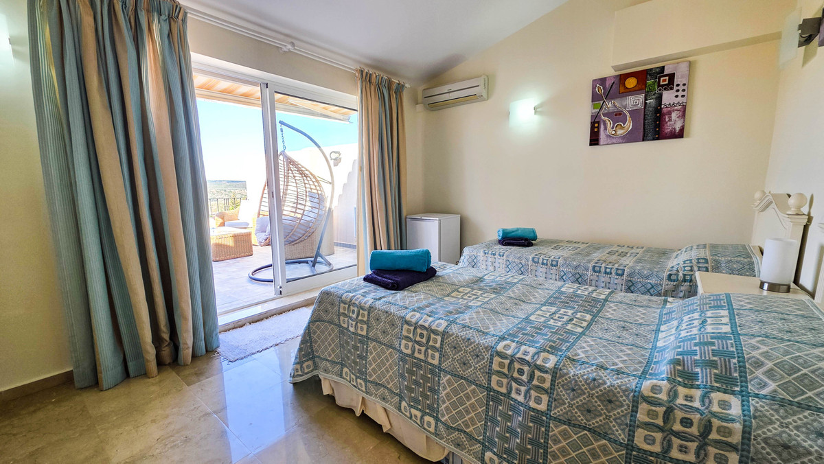Appartement te koop in La Duquesa | 3 slaapkamers H5487910