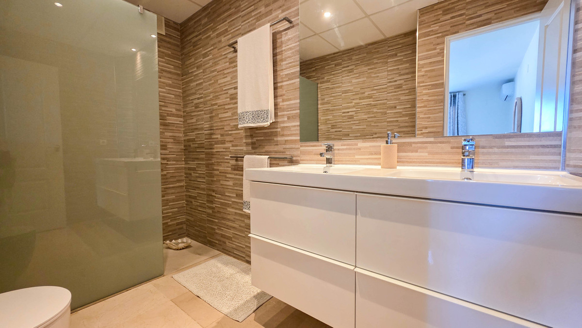 Appartement te koop in La Duquesa | 3 slaapkamers H5487910