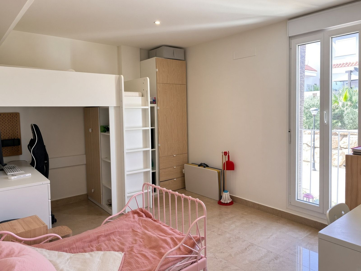 Appartement te koop in La Duquesa | 3 slaapkamers H5492437