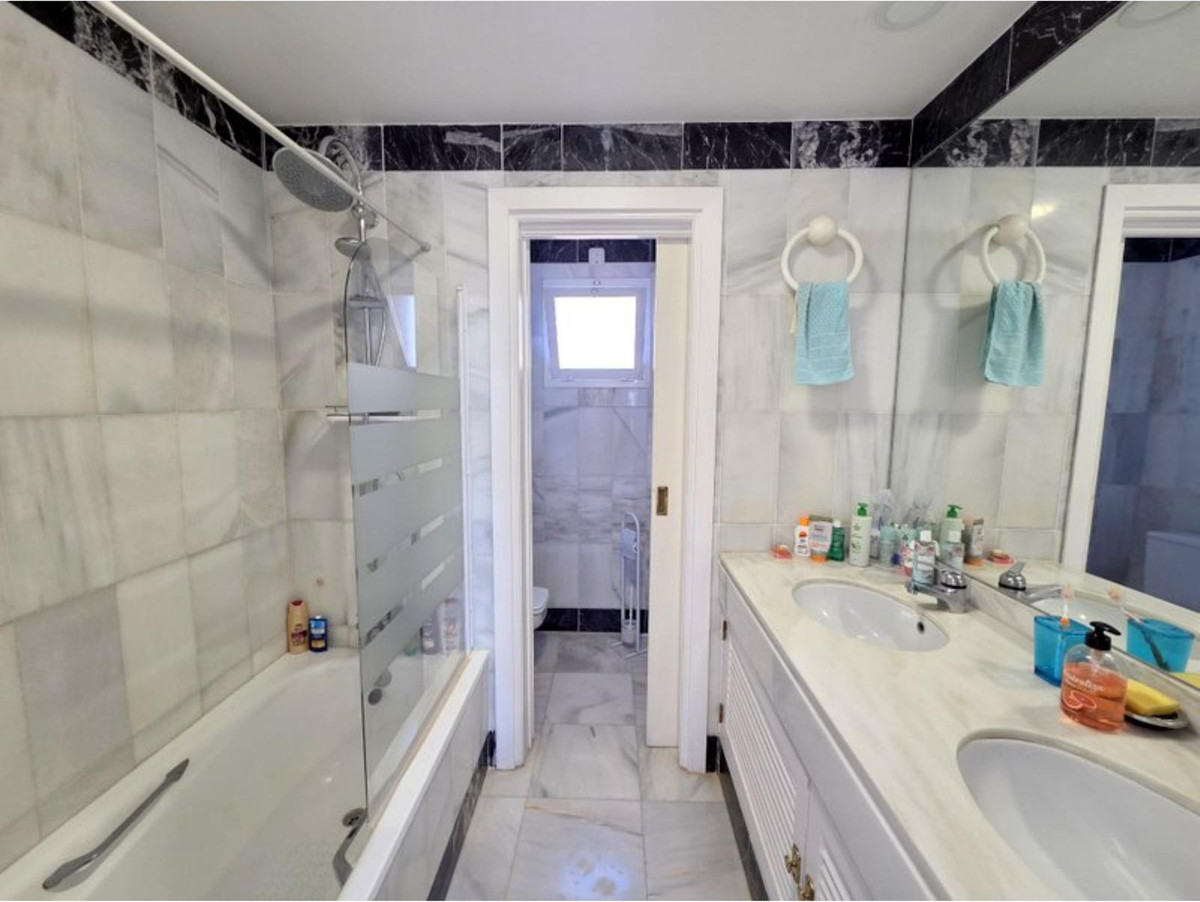 Appartement te koop in La Duquesa | 3 slaapkamers H5496835
