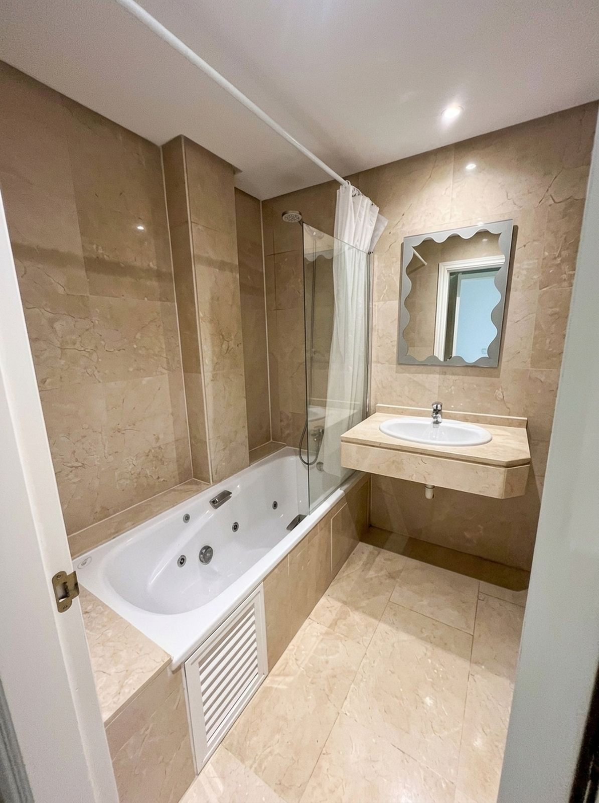 Appartement te koop in La Duquesa | 2 slaapkamers H5513512
