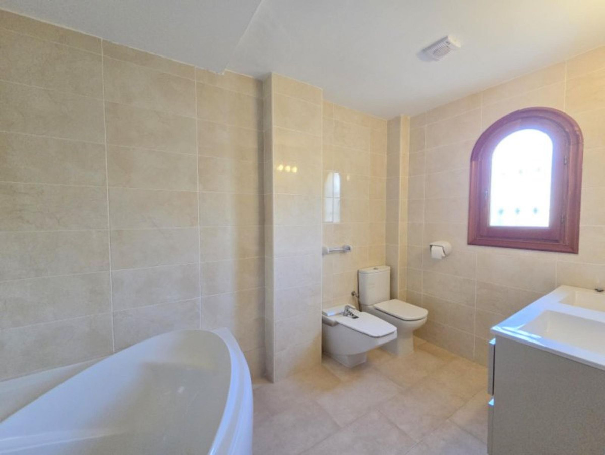 Appartement te koop in La Duquesa | 3 slaapkamers H5517520