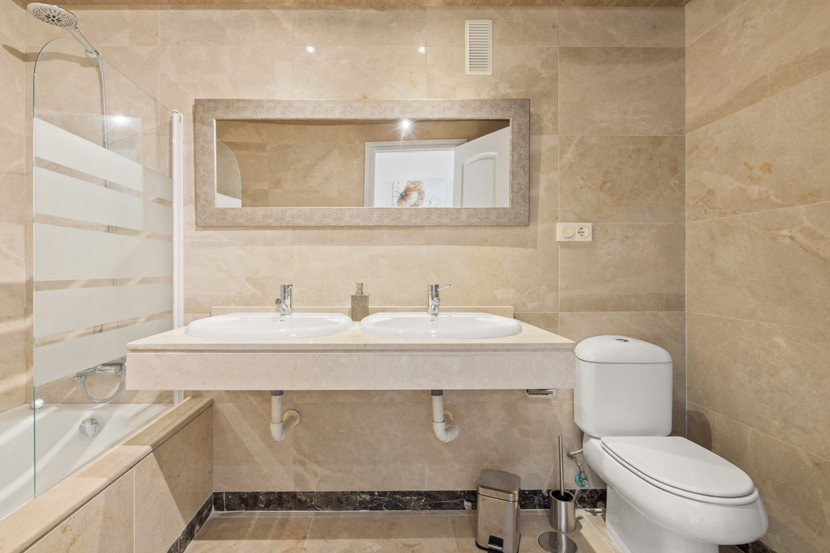 Appartement te koop in La Duquesa | 2 slaapkamers H5524399