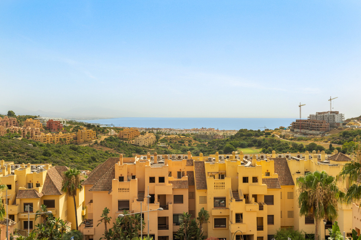 Appartement te koop in La Duquesa | 2 slaapkamers H5524399