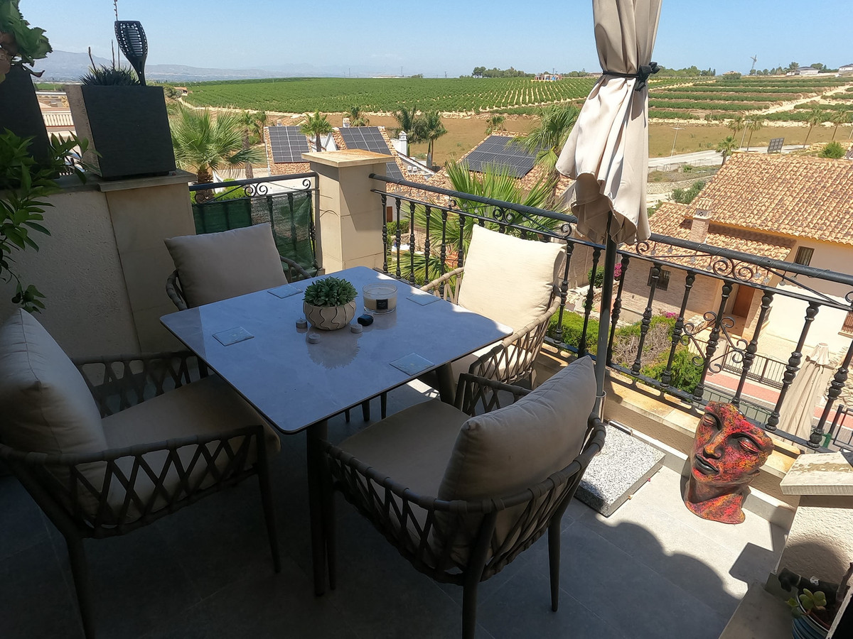 Huis te koop in La Finca Golf | 2 slaapkamers H5408554