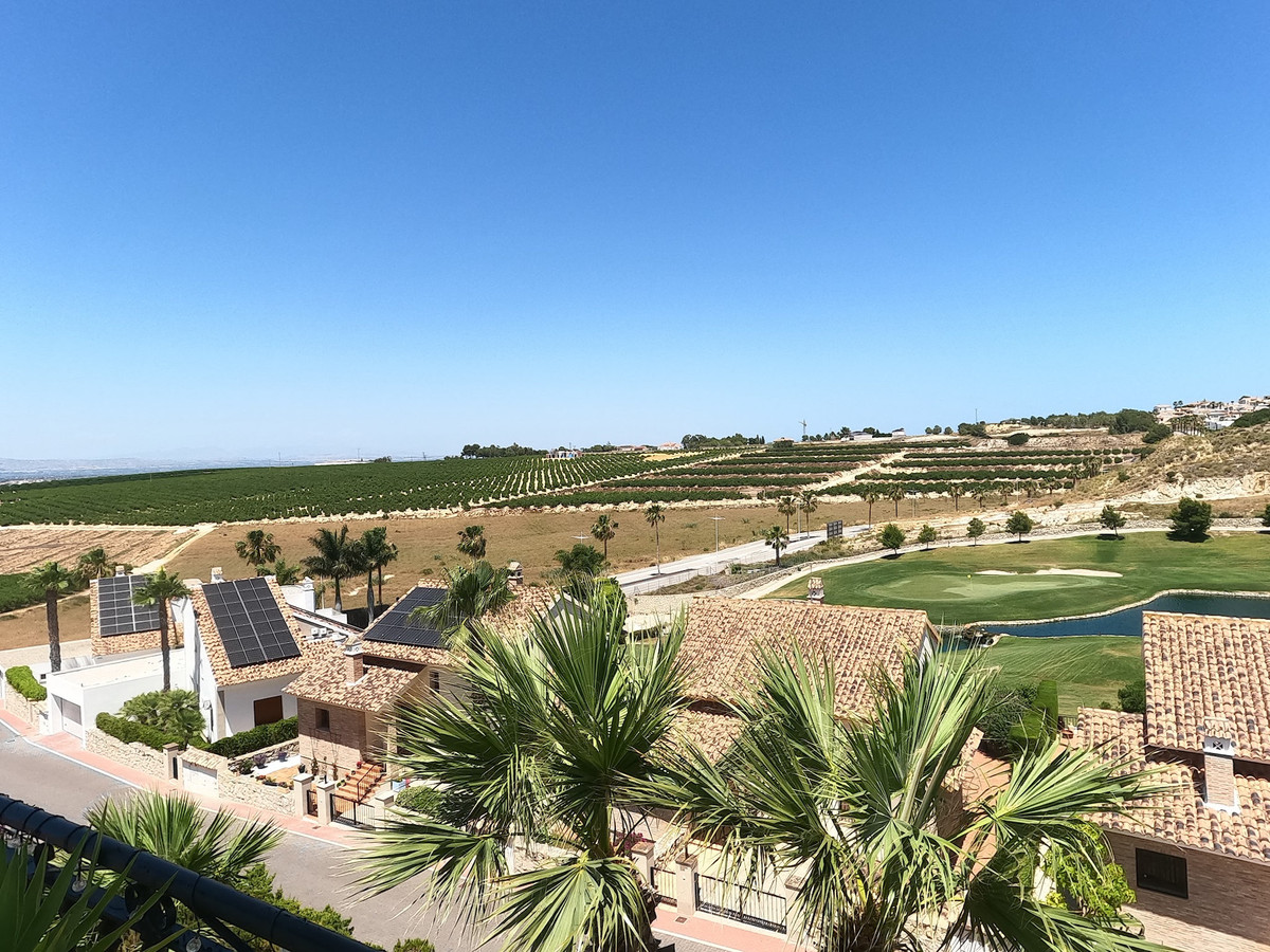 Huis te koop in La Finca Golf | 2 slaapkamers H5408554