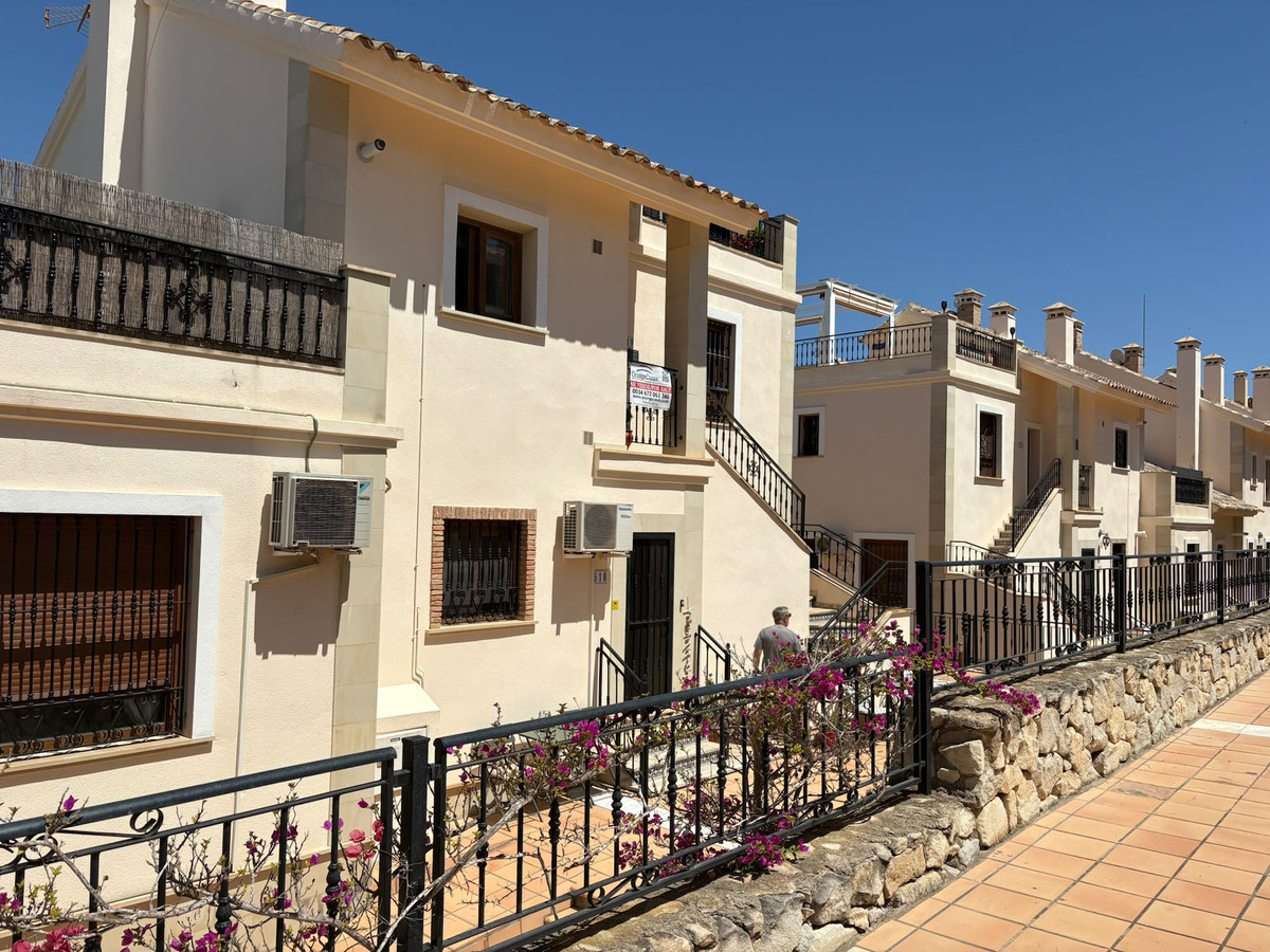 Huis te koop in La Finca Golf | 2 slaapkamers H5408554
