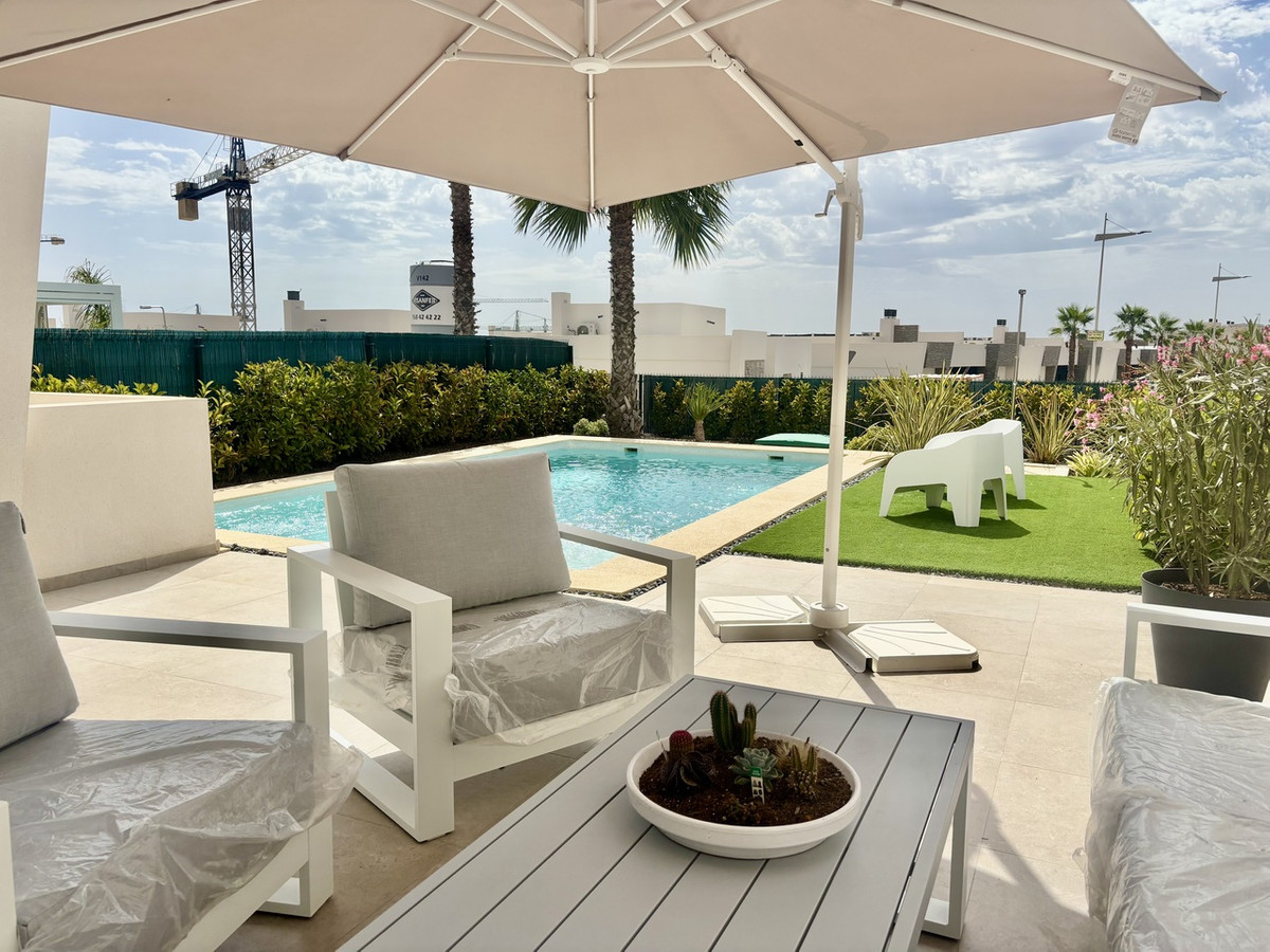 Appartement te koop in La Finca Golf | 4 slaapkamers H5471548