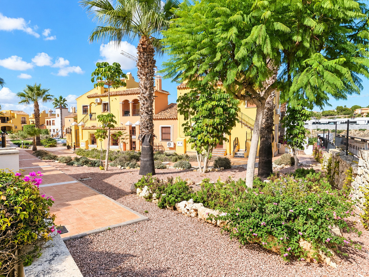 Appartement te koop in La Finca Golf | 2 slaapkamers H5516335