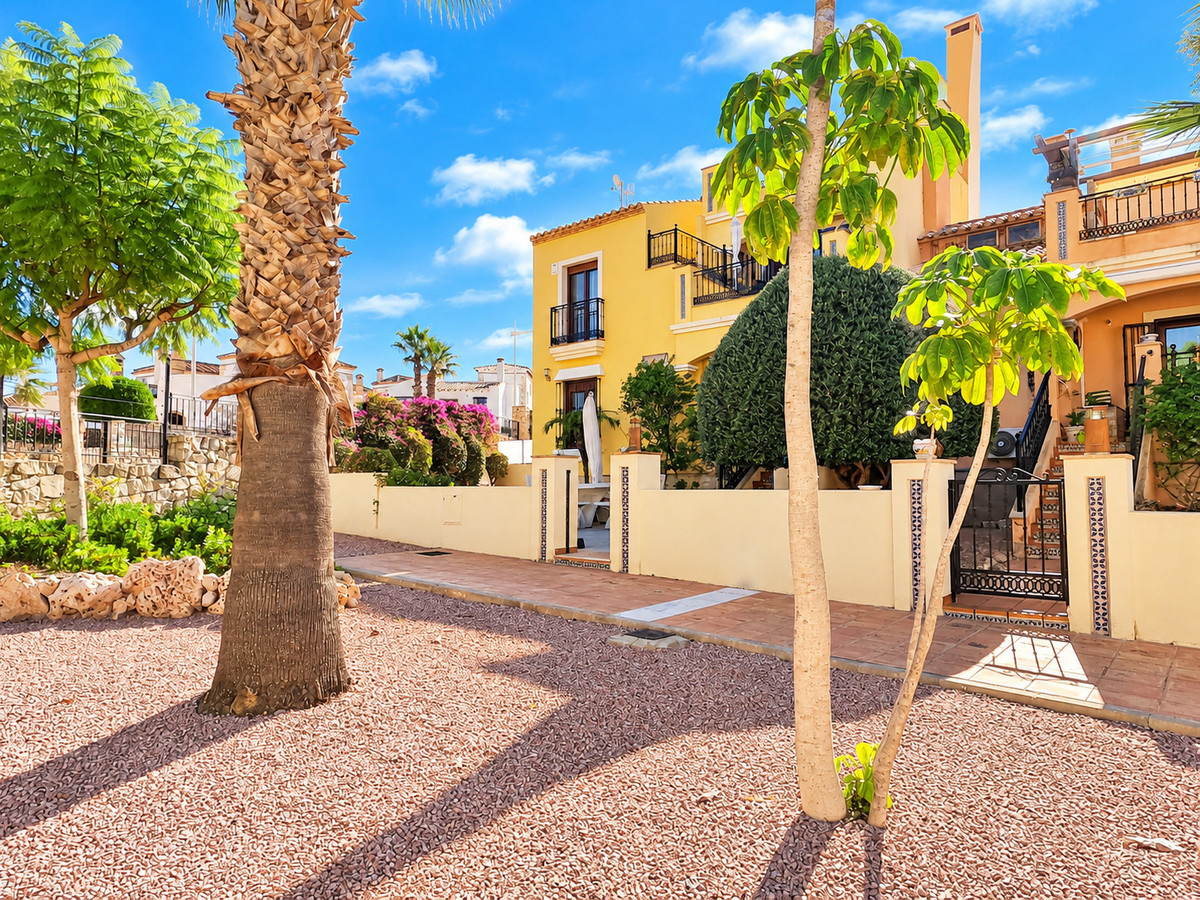 Appartement te koop in La Finca Golf | 2 slaapkamers H5516335