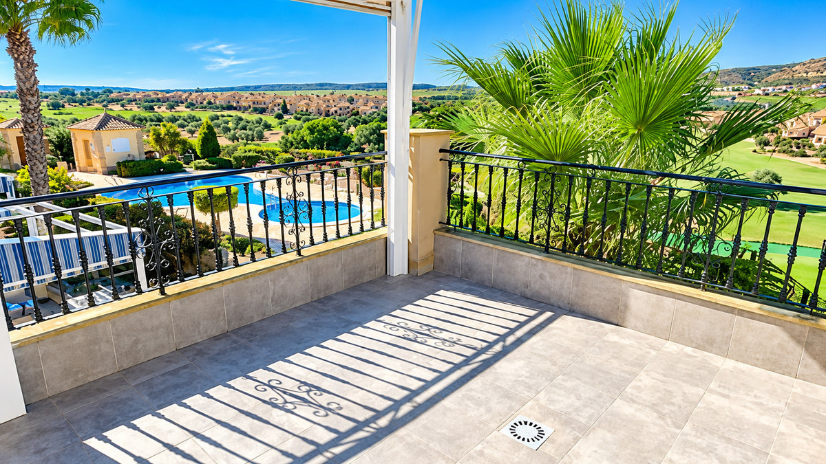 Appartement te koop in La Finca Golf | 2 slaapkamers H5524378