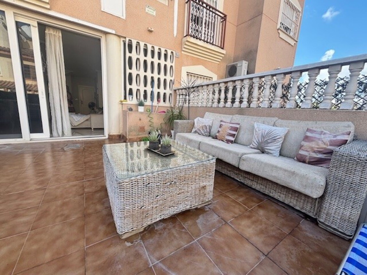 Duplex te koop in La Florida | 2 slaapkamers H5236996