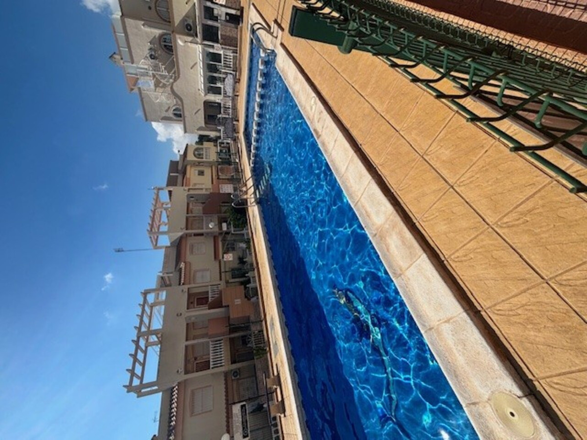 Duplex te koop in La Florida | 2 slaapkamers H5236996