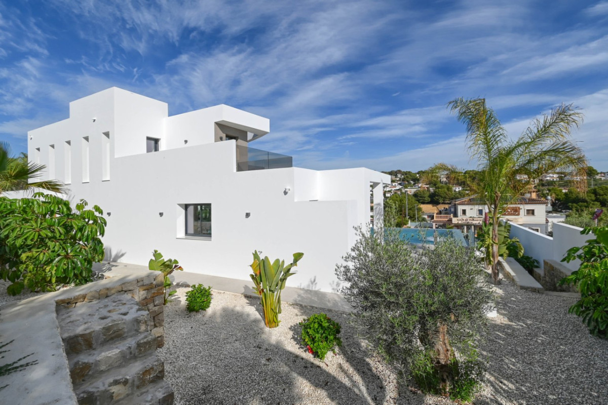 Property main view 44