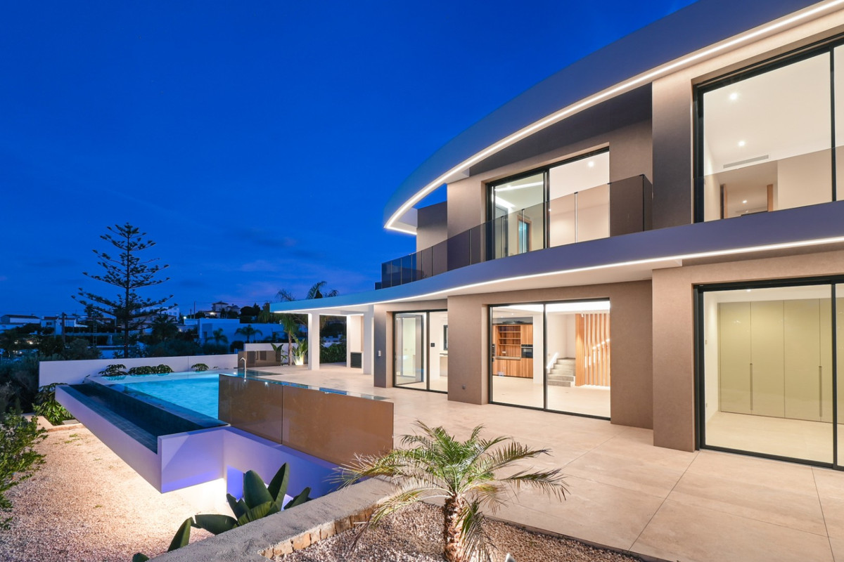 Property main view 50