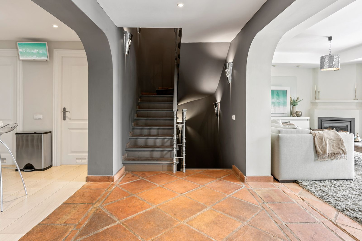 Huis te koop in La Heredia | 5 slaapkamers H5010322