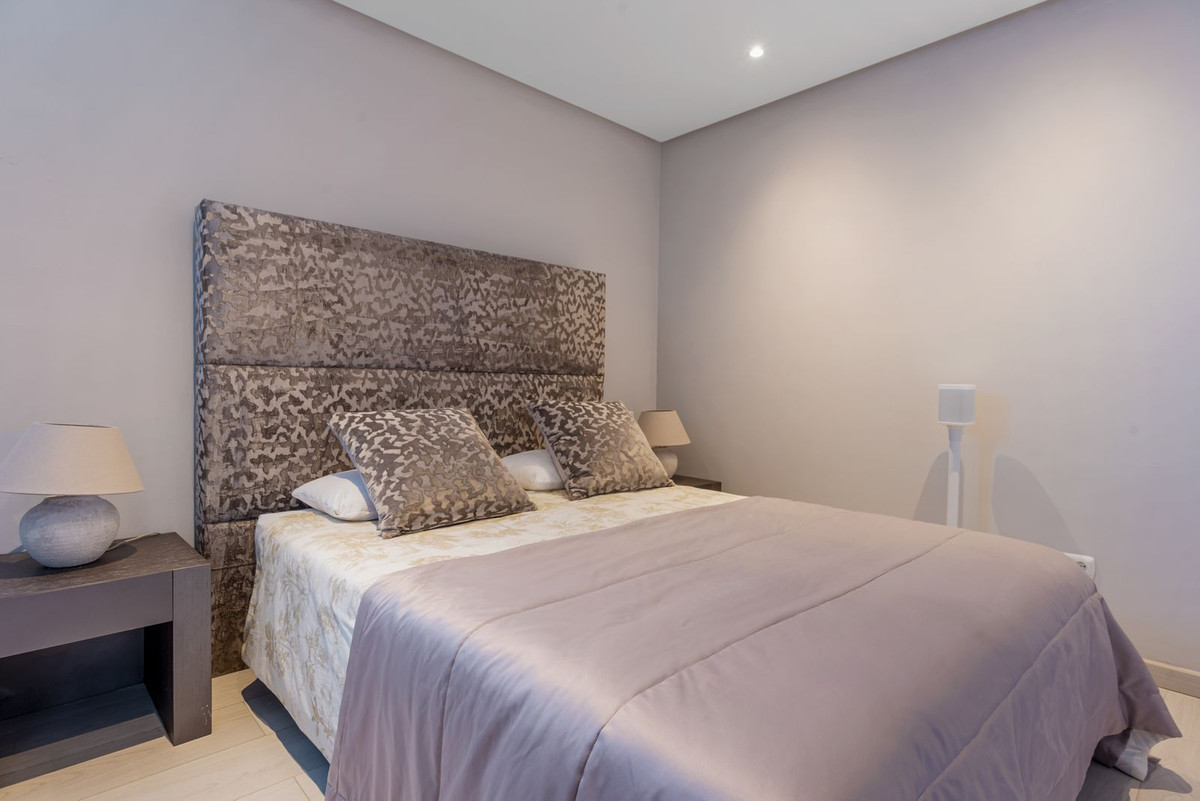 Huis te koop in La Heredia | 5 slaapkamers H5010322