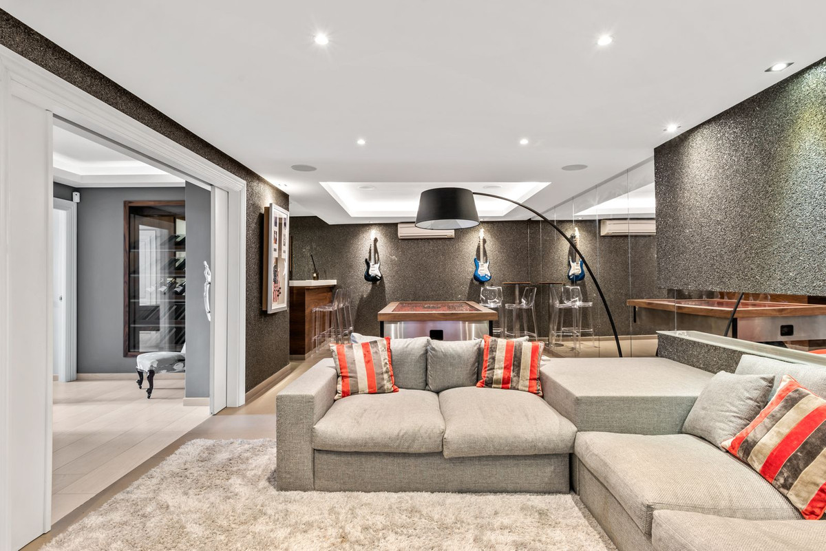 Huis te koop in La Heredia | 5 slaapkamers H5010322