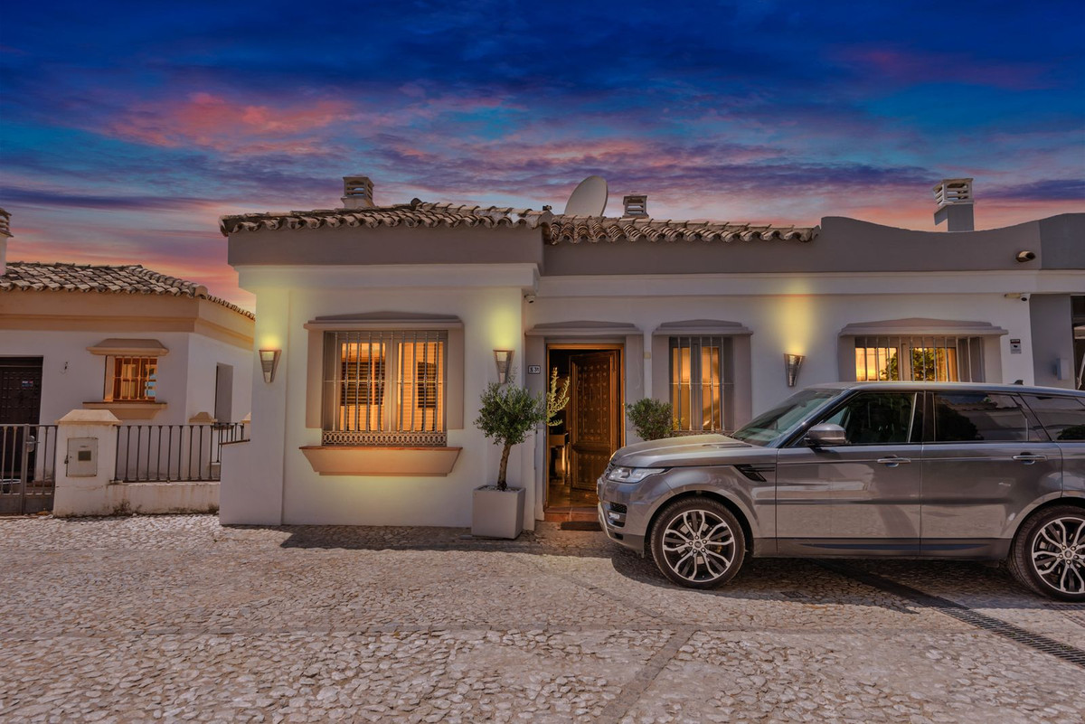 Huis te koop in La Heredia | 5 slaapkamers H5010322