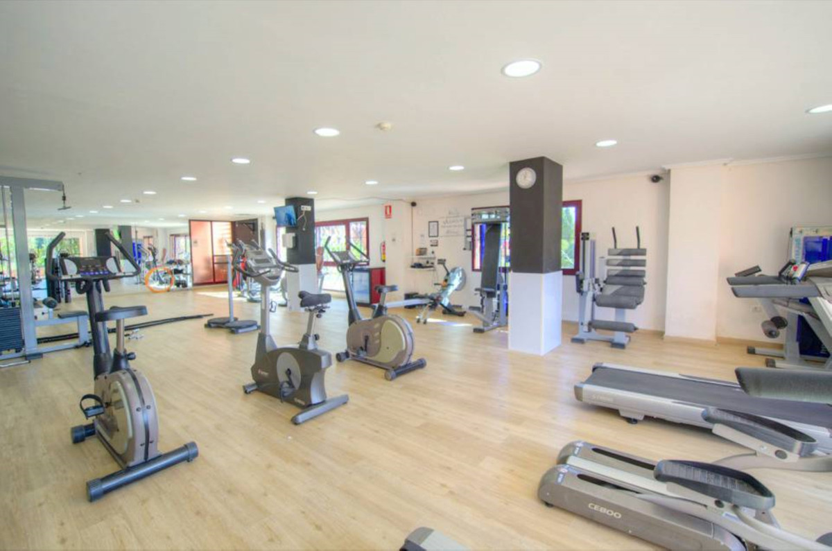 Apartment for sale in La Mairena | 2 bedrooms H5050405