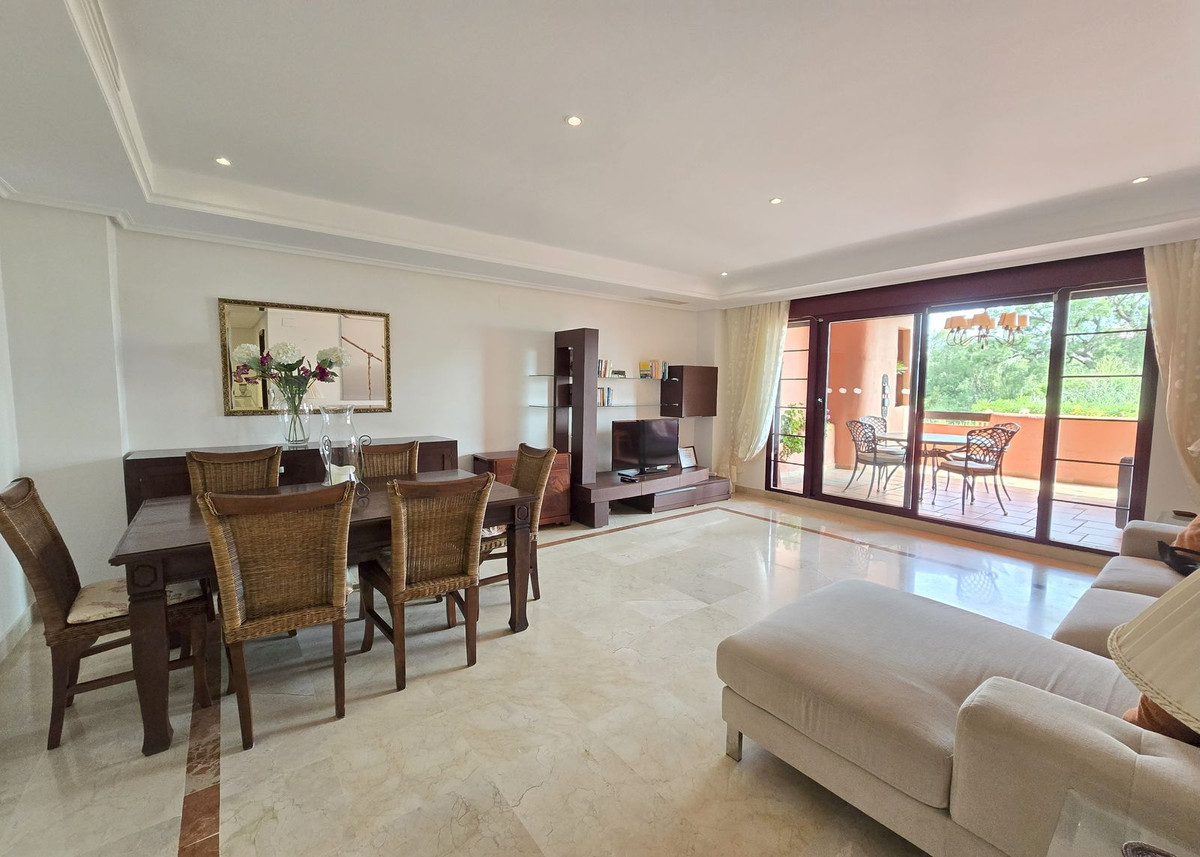 Apartment for sale in La Mairena | 2 bedrooms H5050405