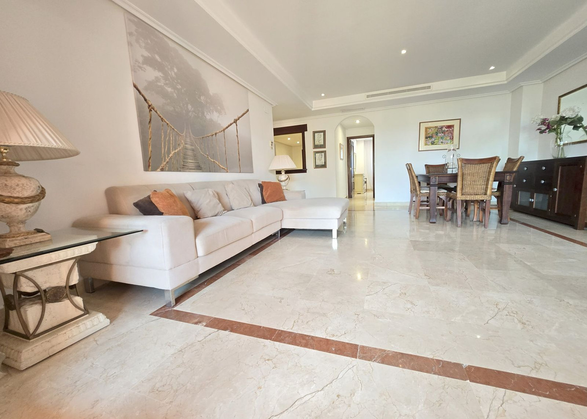 Apartment for sale in La Mairena | 2 bedrooms H5050405