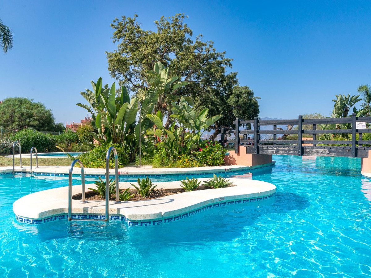 Apartment for sale in La Mairena | 2 bedrooms H5050405