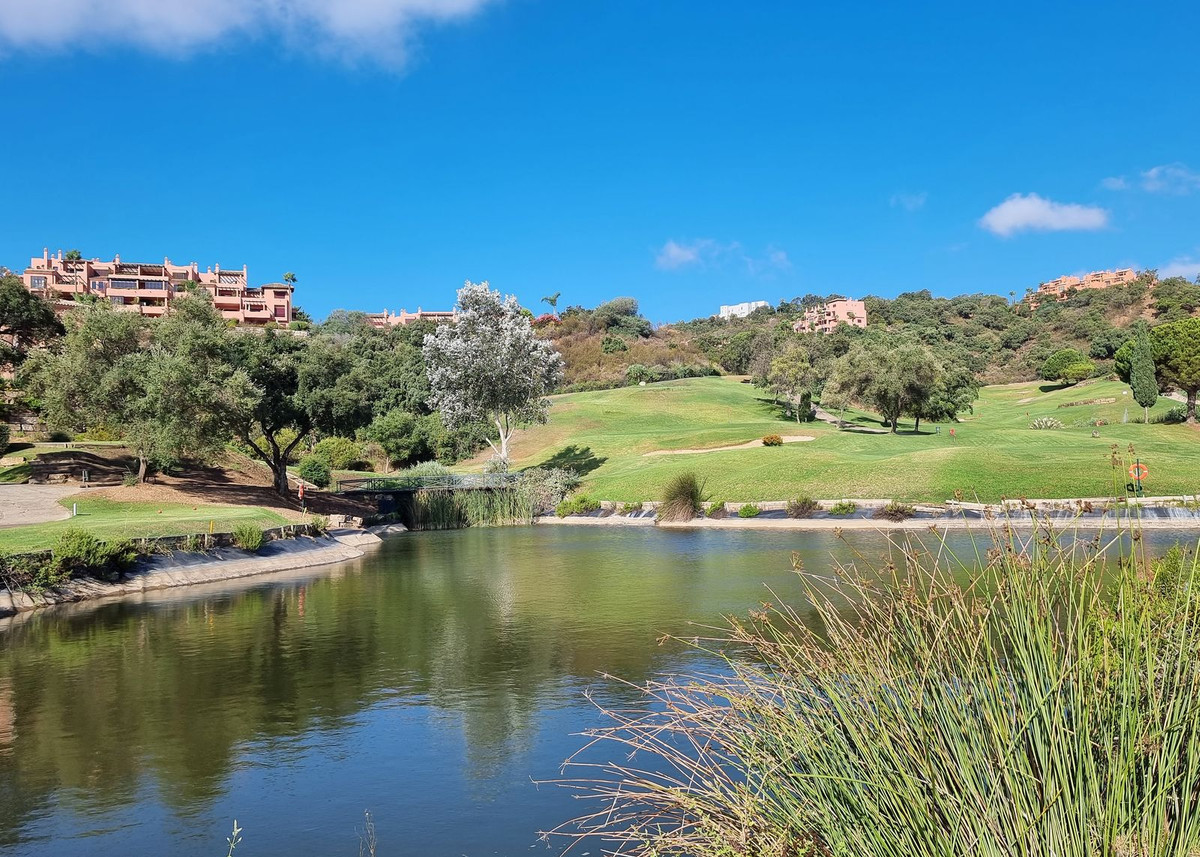 Apartment for sale in La Mairena | 2 bedrooms H5050405