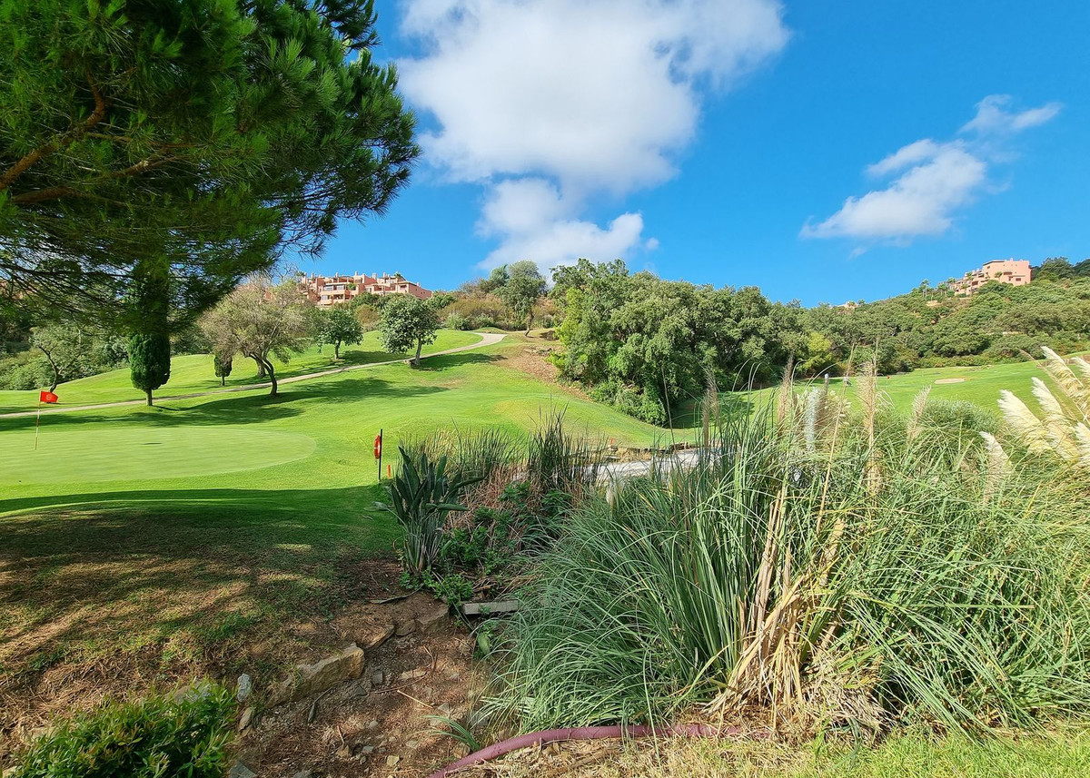 Apartment for sale in La Mairena | 2 bedrooms H5050405