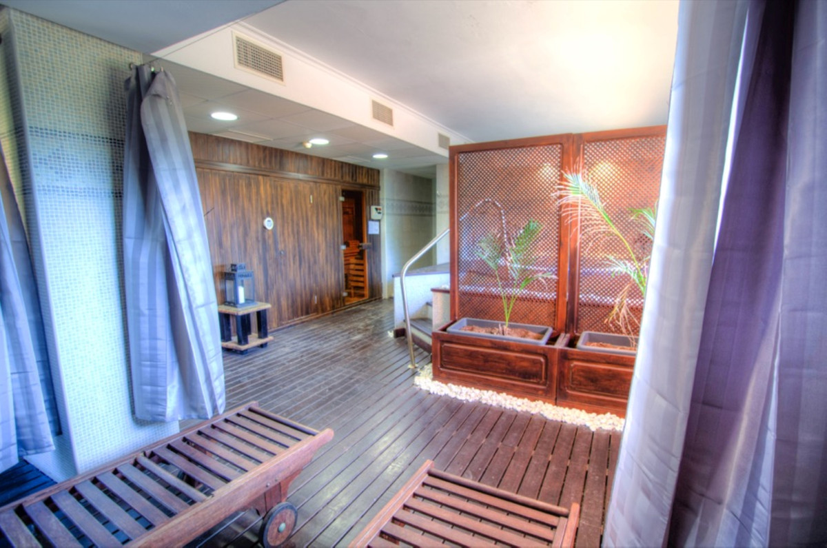 Apartment for sale in La Mairena | 2 bedrooms H5050405