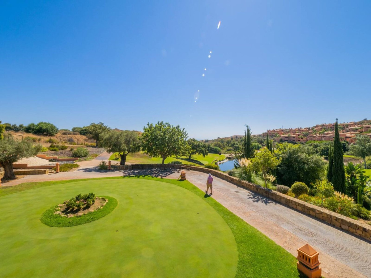 Apartment for sale in La Mairena | 2 bedrooms H5050405