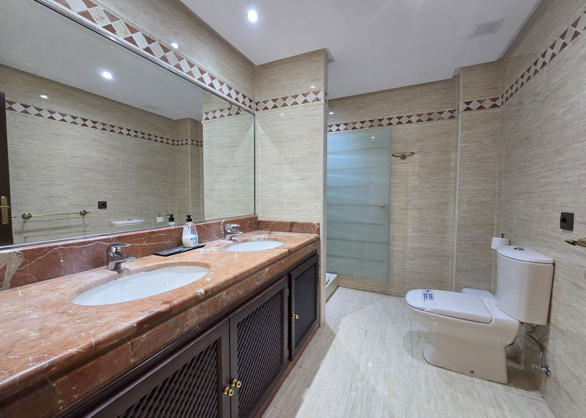 Apartment for sale in La Mairena | 2 bedrooms H5050405