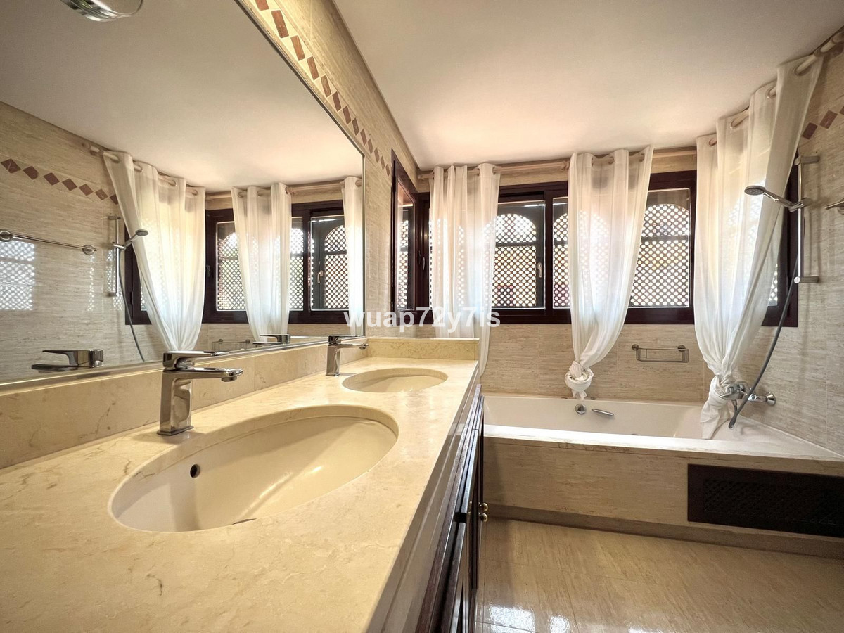 Penthouse te koop in La Mairena | 2 slaapkamers H5084263